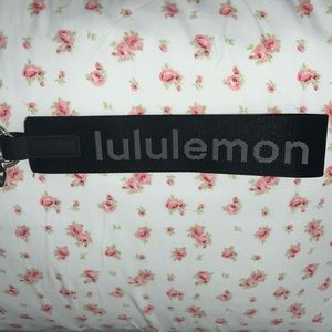 LULU key wristlet